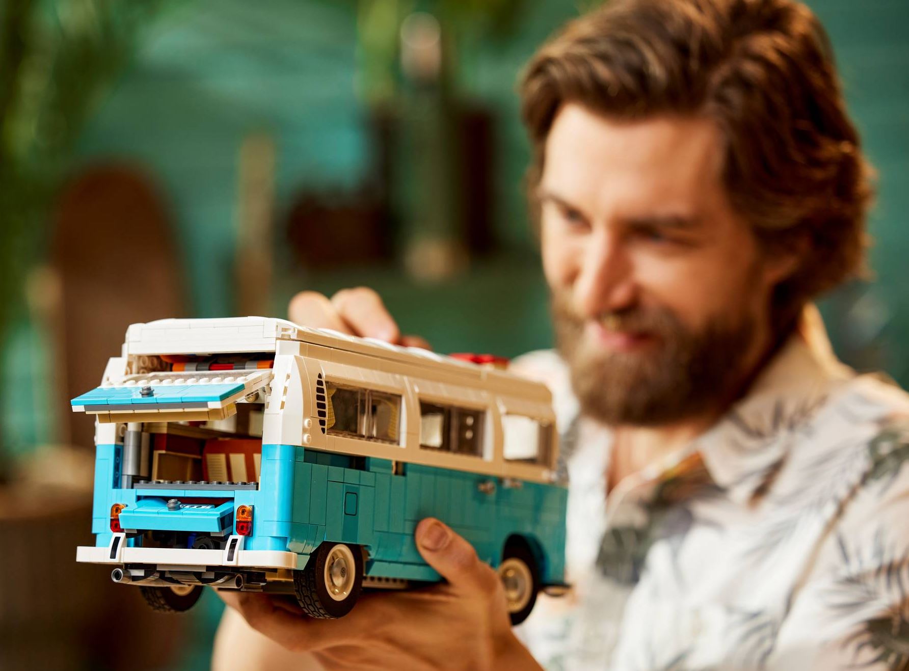 Verhuur LEGO® (10279) Volkswagen T2 Kampeerbus